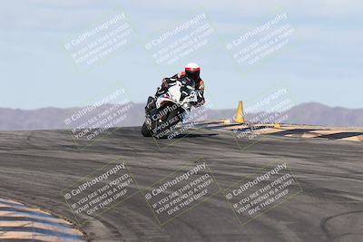 media/Nov-16-2025-Race Pace (Sun) [[8c5fa54630]]/Verified Riders/1-Turns 9 and 10 (925am)/